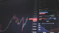 Why Isnt Robert Kiyosaki Buying the Dip in BTC, ETH, Gold, and Silver？