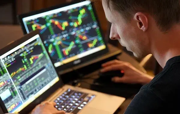 Comparing Spreads Among Brokers