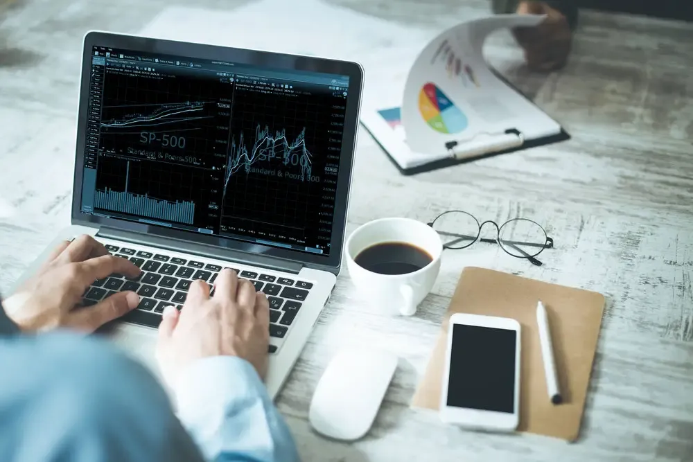 Online Trading and Investing Online Trading and Investing
