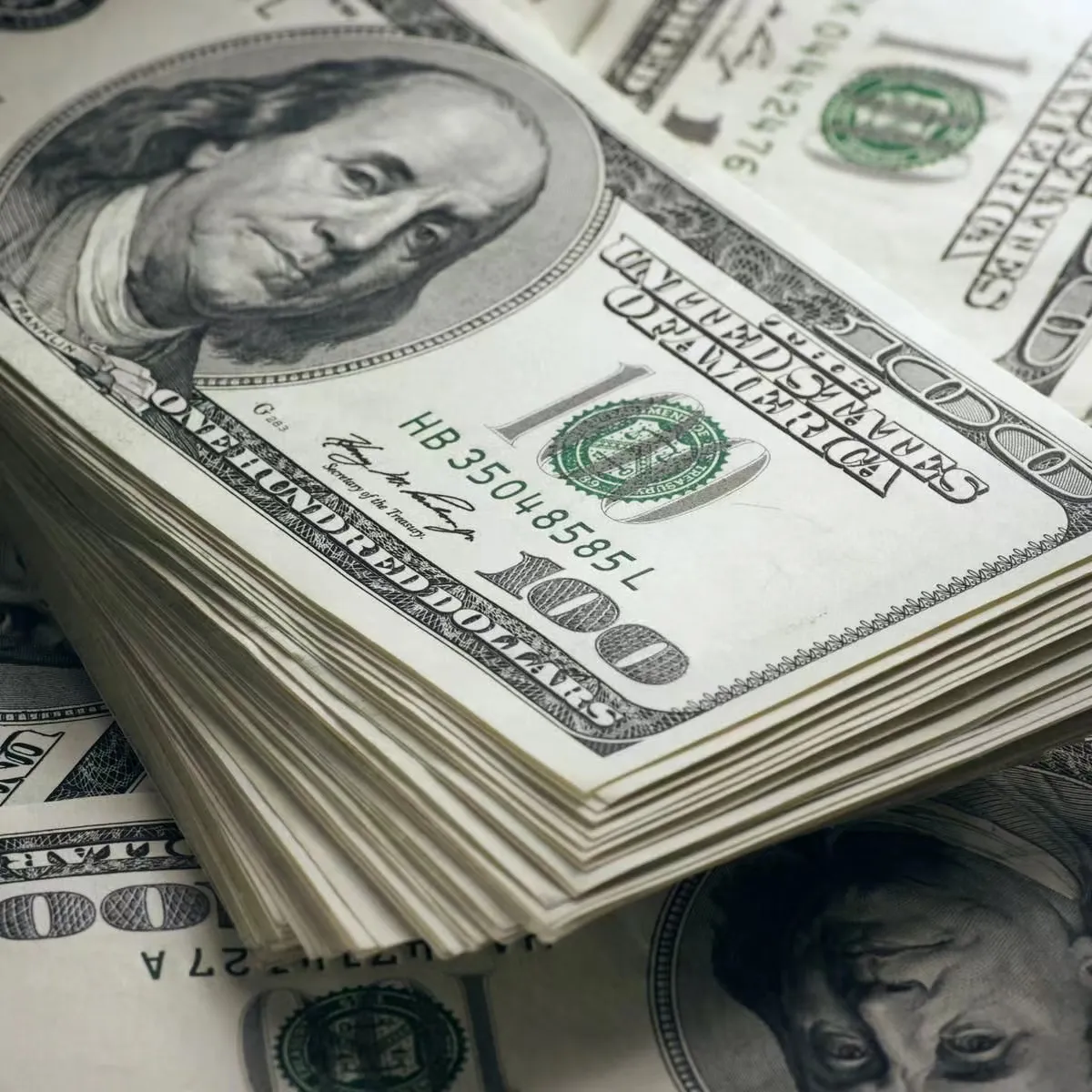 Economic and Political Context Economic and Political Context